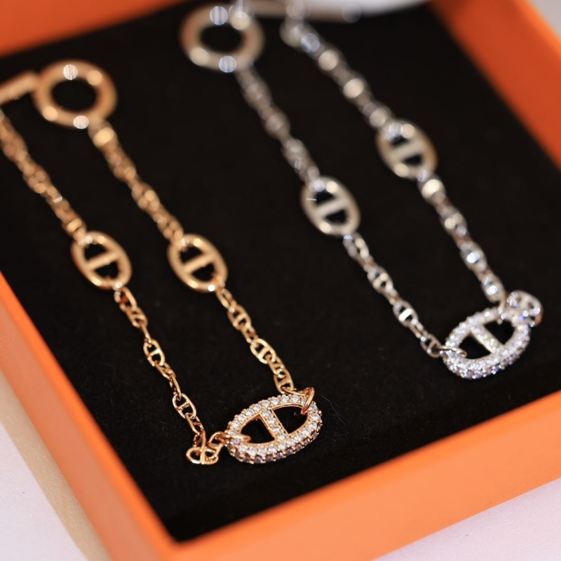 H**me5 bracelets